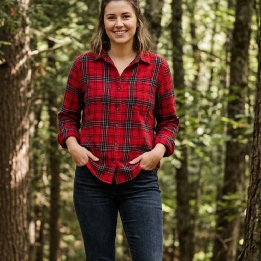 Roots Women's Plaid Flannel Shirt Red Black Lumberjack Large 100% cotton